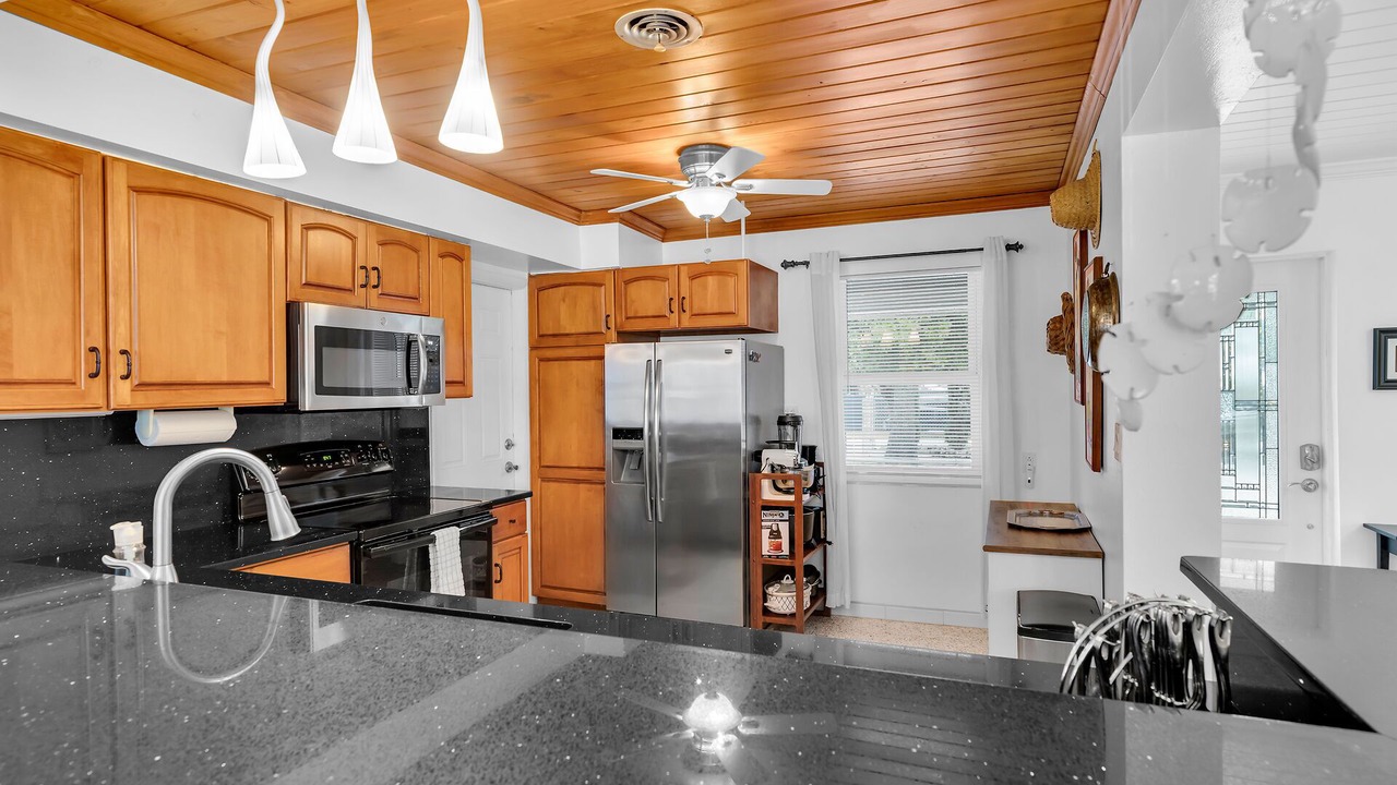 Photo of Kitchen in Lower Matecumbe Beach