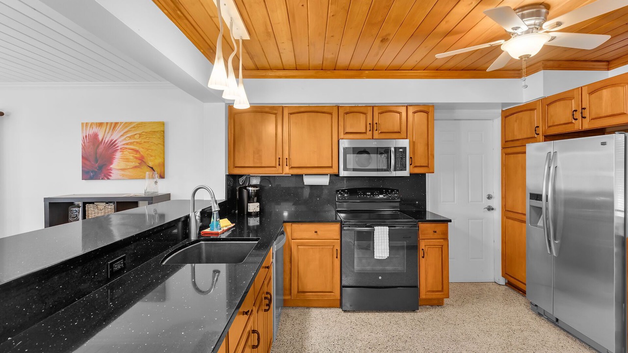 Photo of Kitchen in Lower Matecumbe Beach