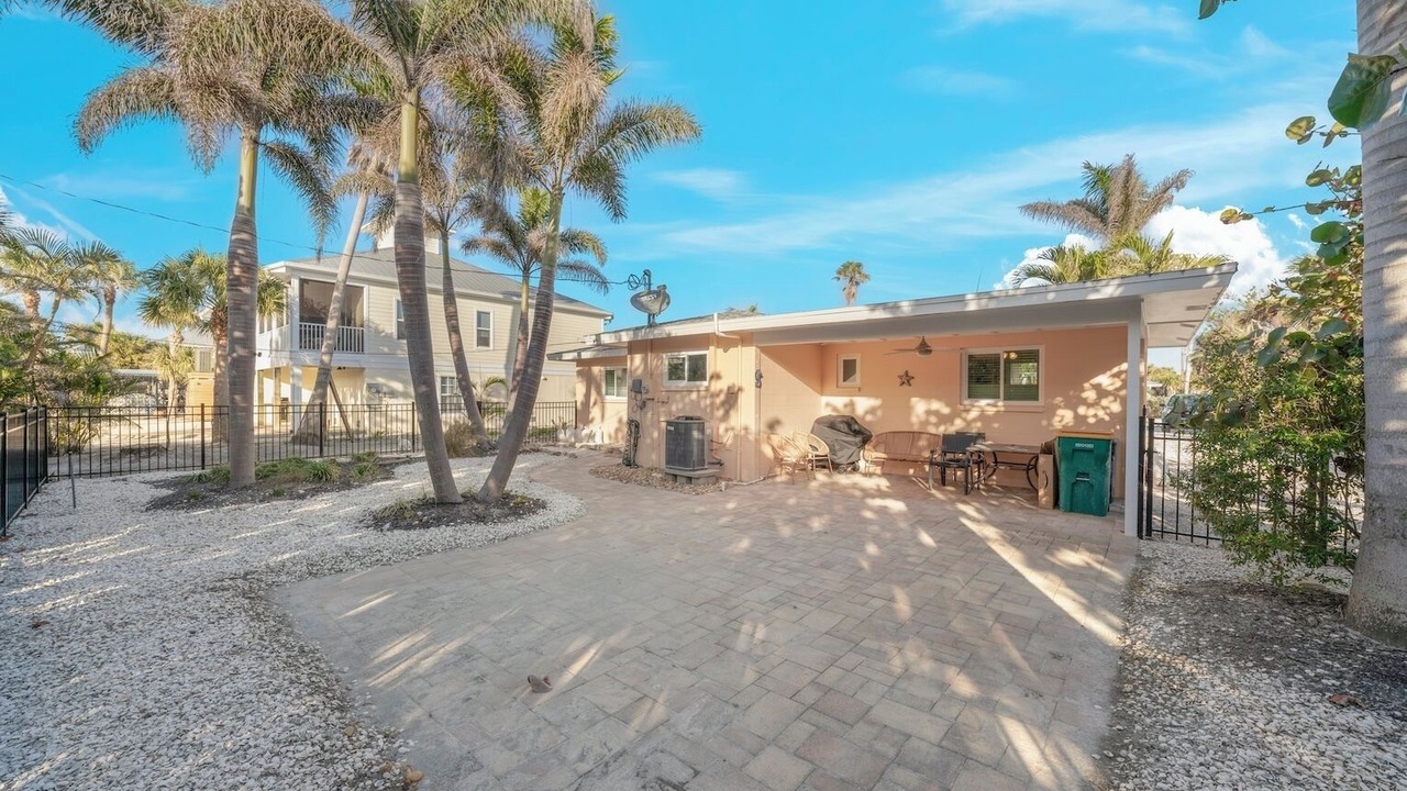 Photo of Patio Balcony in Tradewinds