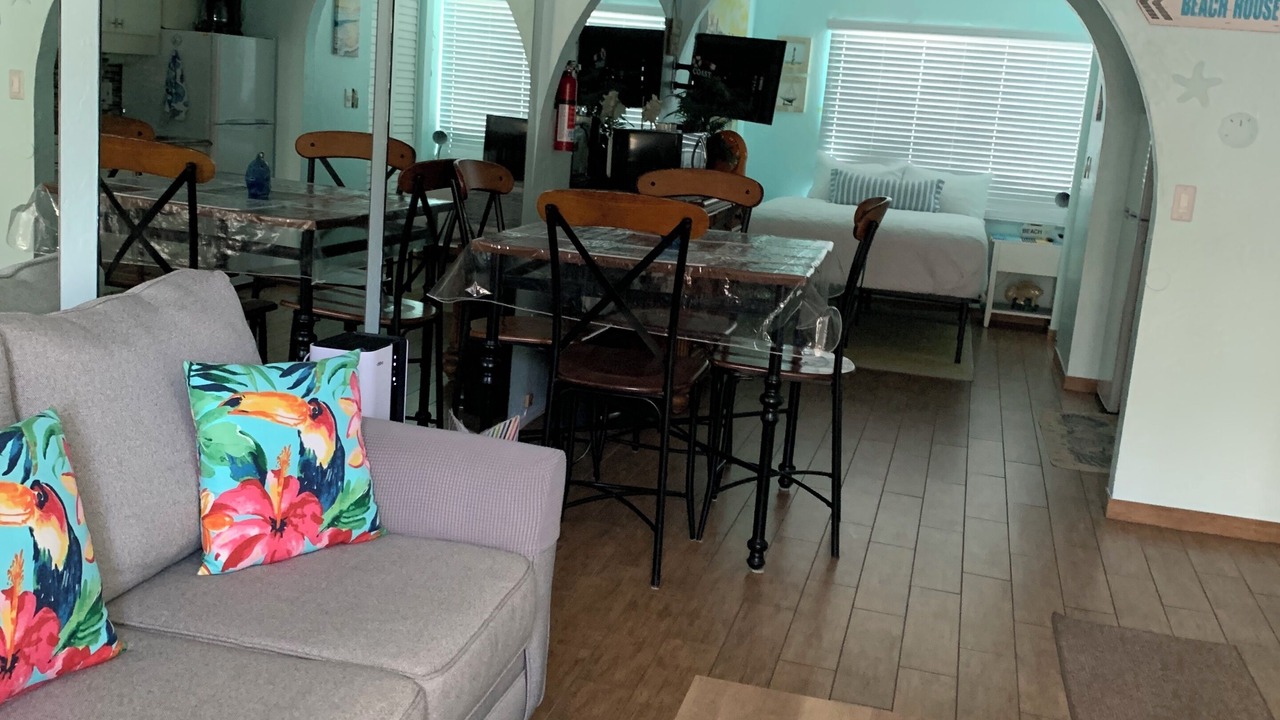Photo of Livingroom in Bradenton Beach