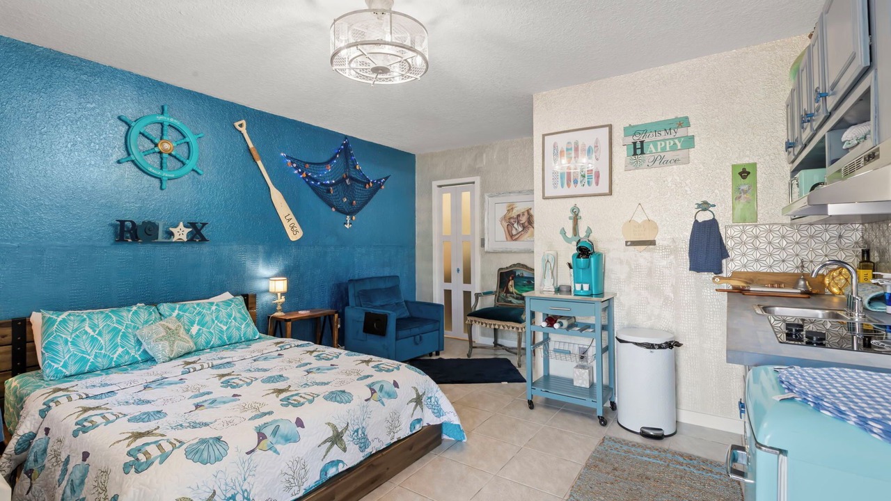 Photo of Bedroom in Redington Beach