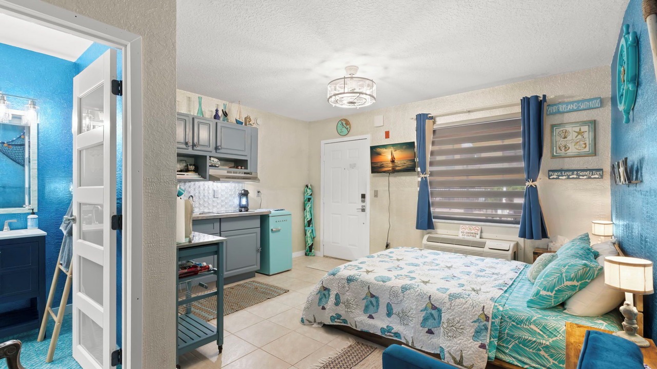 Photo of Bedroom in Redington Beach