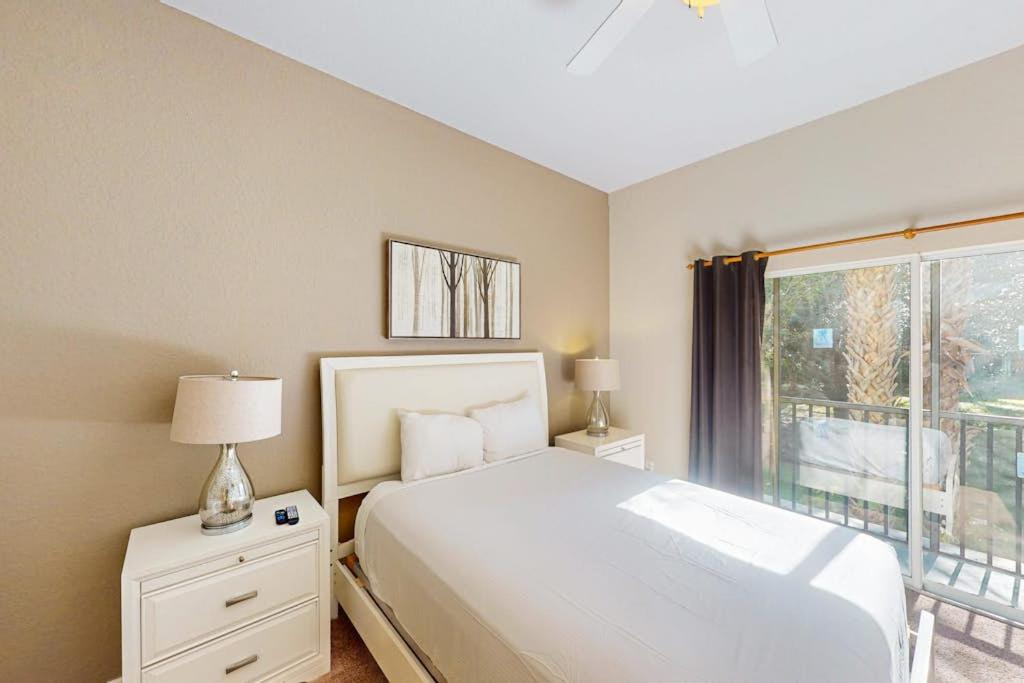 Photo of Bedroom in Bahama Bay