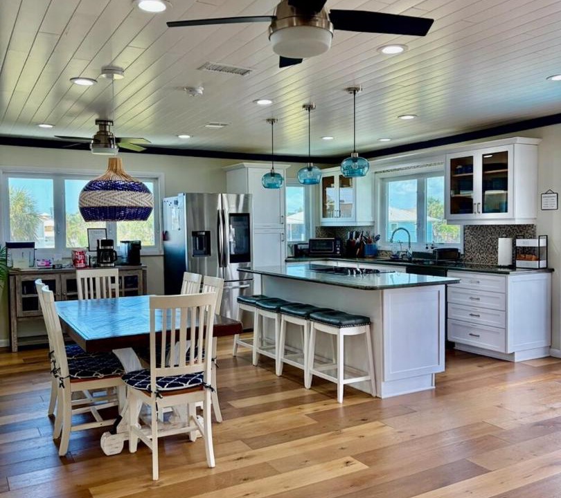 Photo of Kitchen in Laguna Shores