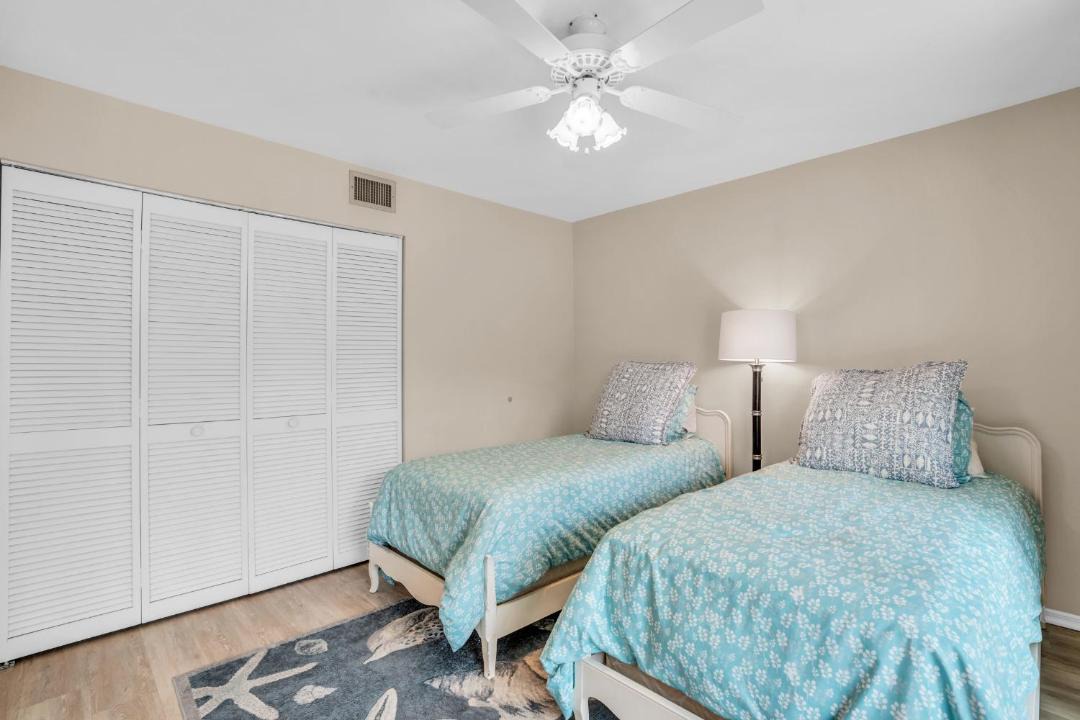 Photo of Bedroom in Park Shore