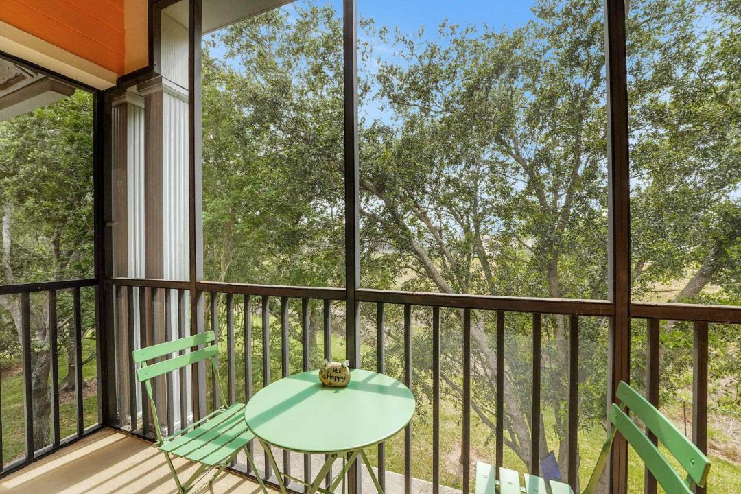 Photo of Patio Balcony in Bahama Bay