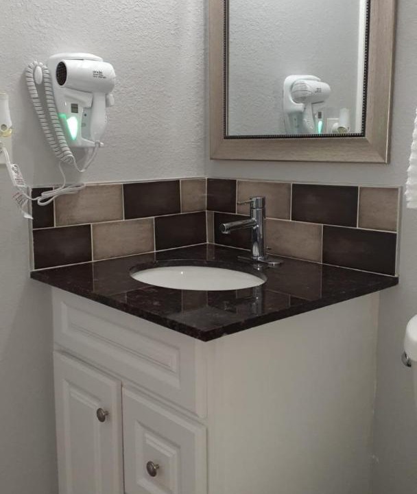 Photo of Bathroom in Egypt Lake-Leto