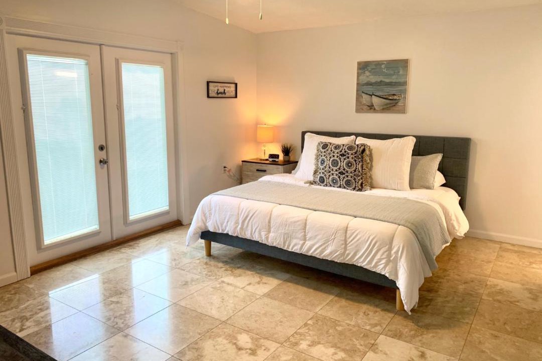 Photo of Bedroom in Bay Acres