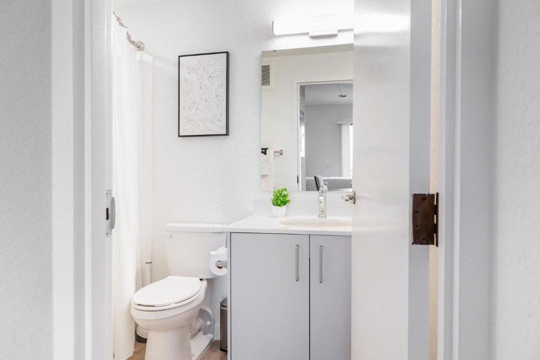 Photo of Bathroom in Golden Gate