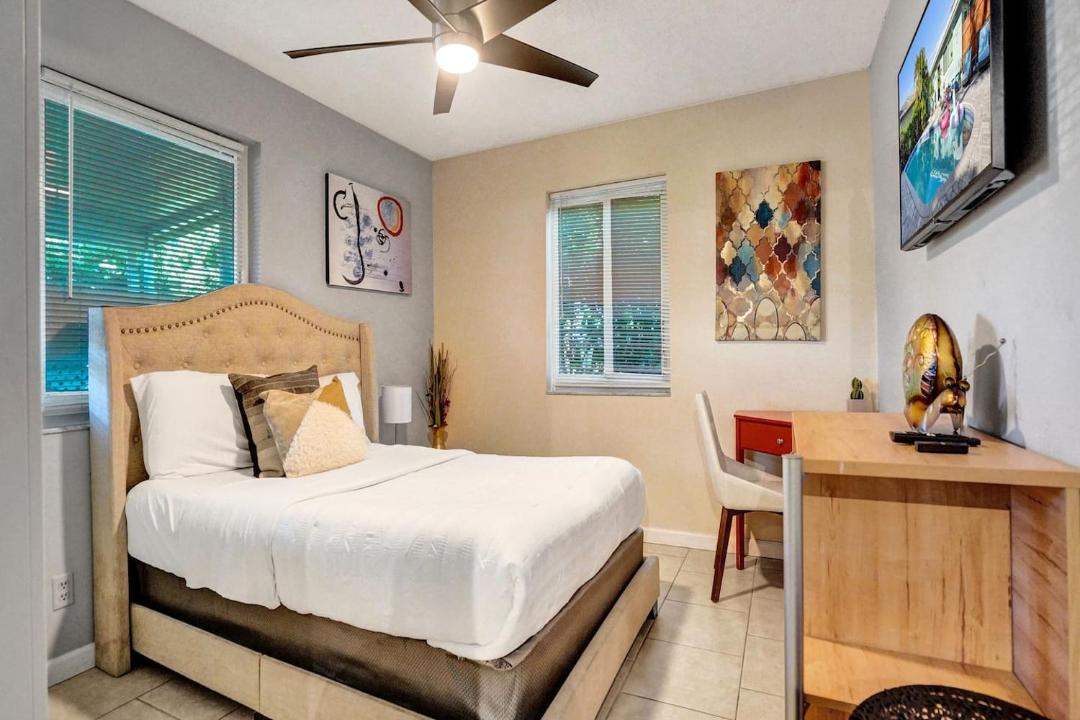Photo of Bedroom in South Middle River