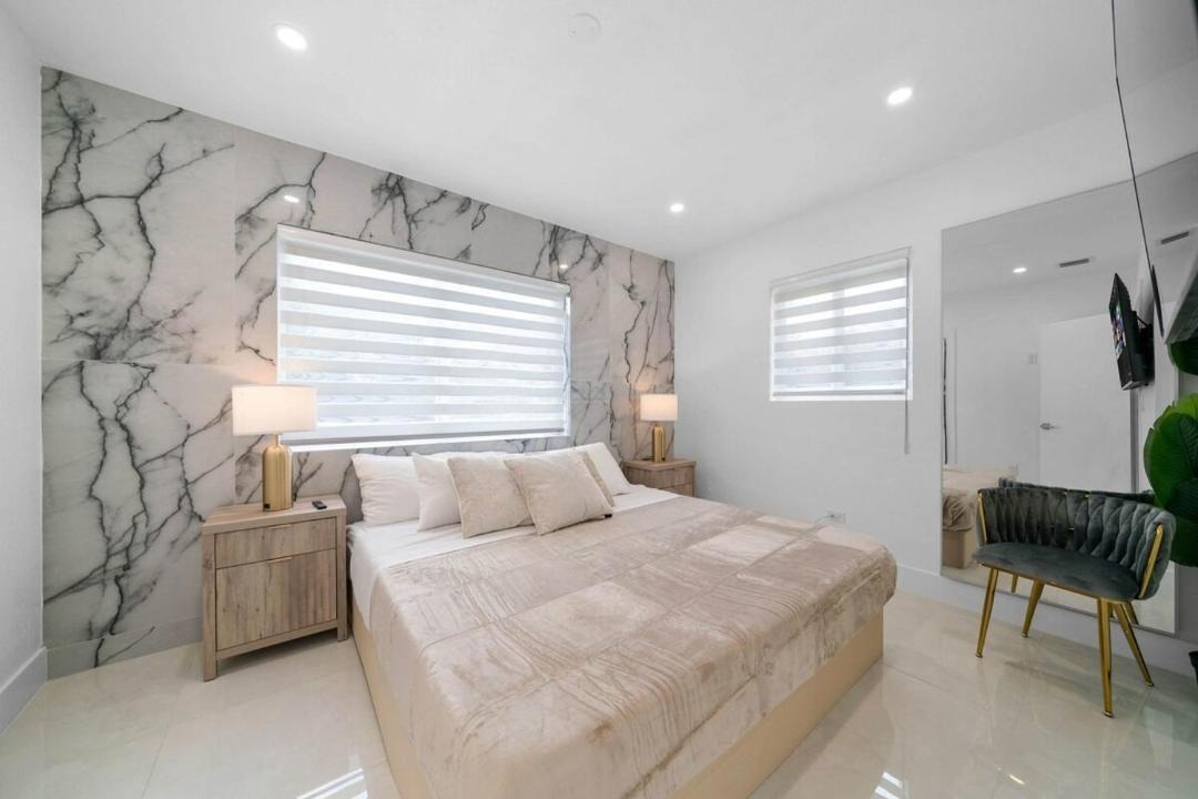 Photo of Bedroom in Golden Glades
