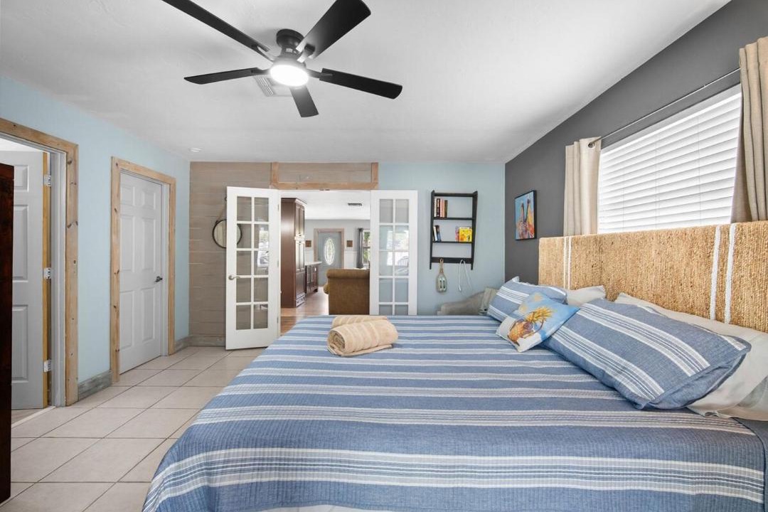 Photo of Bedroom in Naples Park