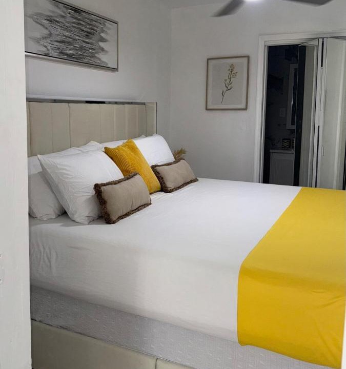 Photo of Bedroom in Sunrise