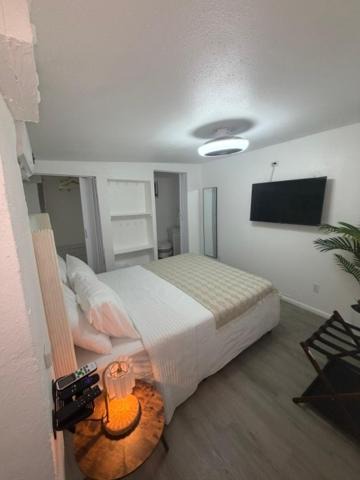 Photo of Bedroom in Clair-Mel City
