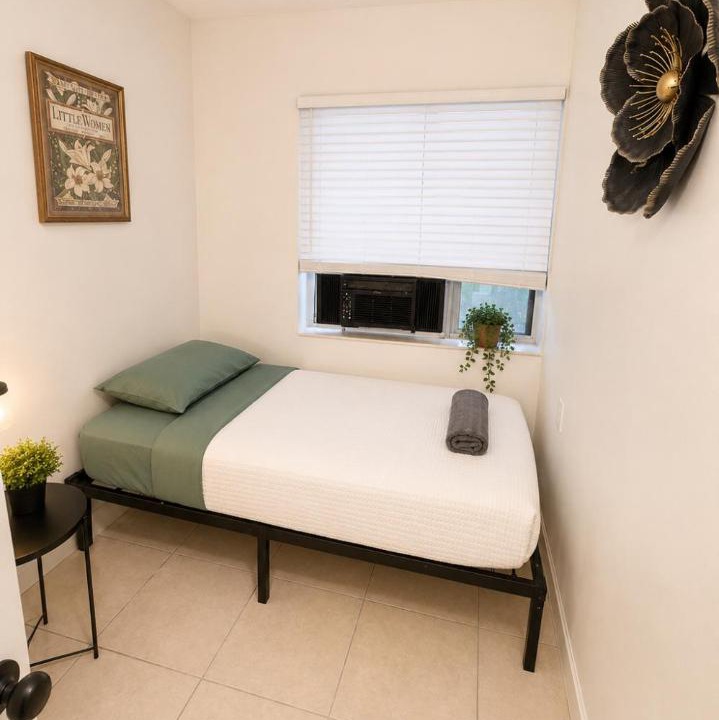 Photo of Bedroom in North Miami