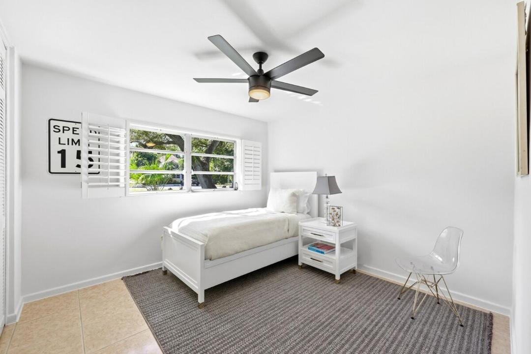 Photo of Bedroom in Central Naples