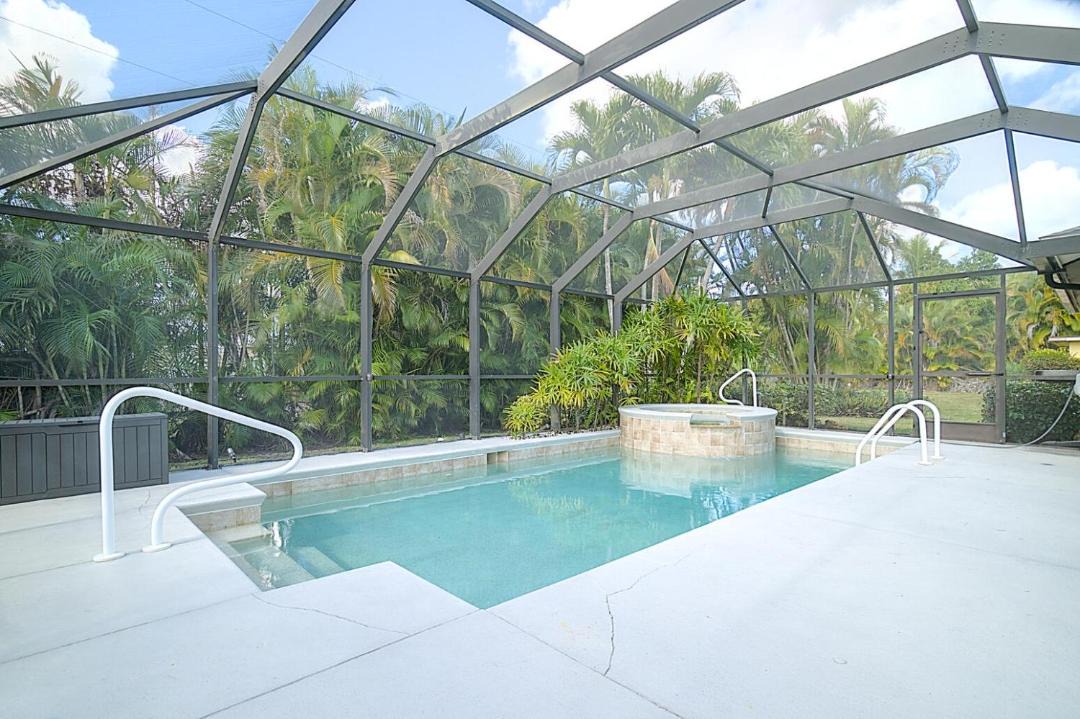 Photo of Patio Balcony in East Naples