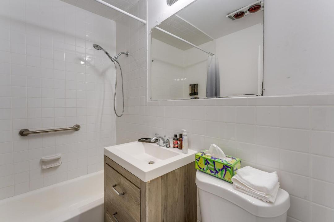 Photo of Bathroom in North Central Hollywood