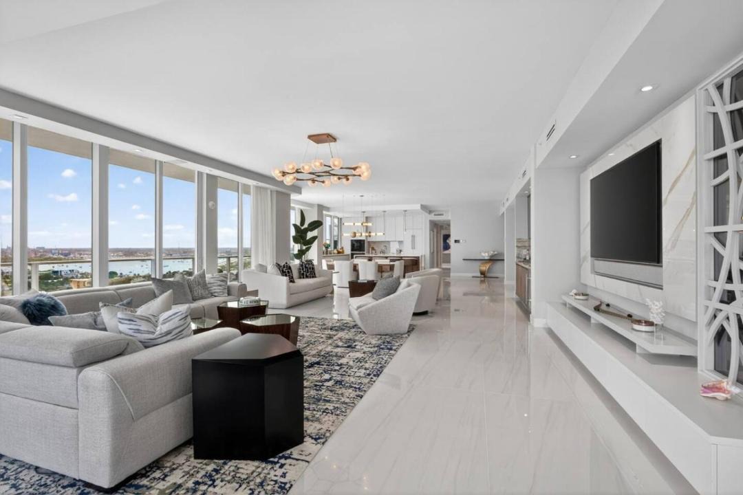 Photo of Livingroom in Singer Island