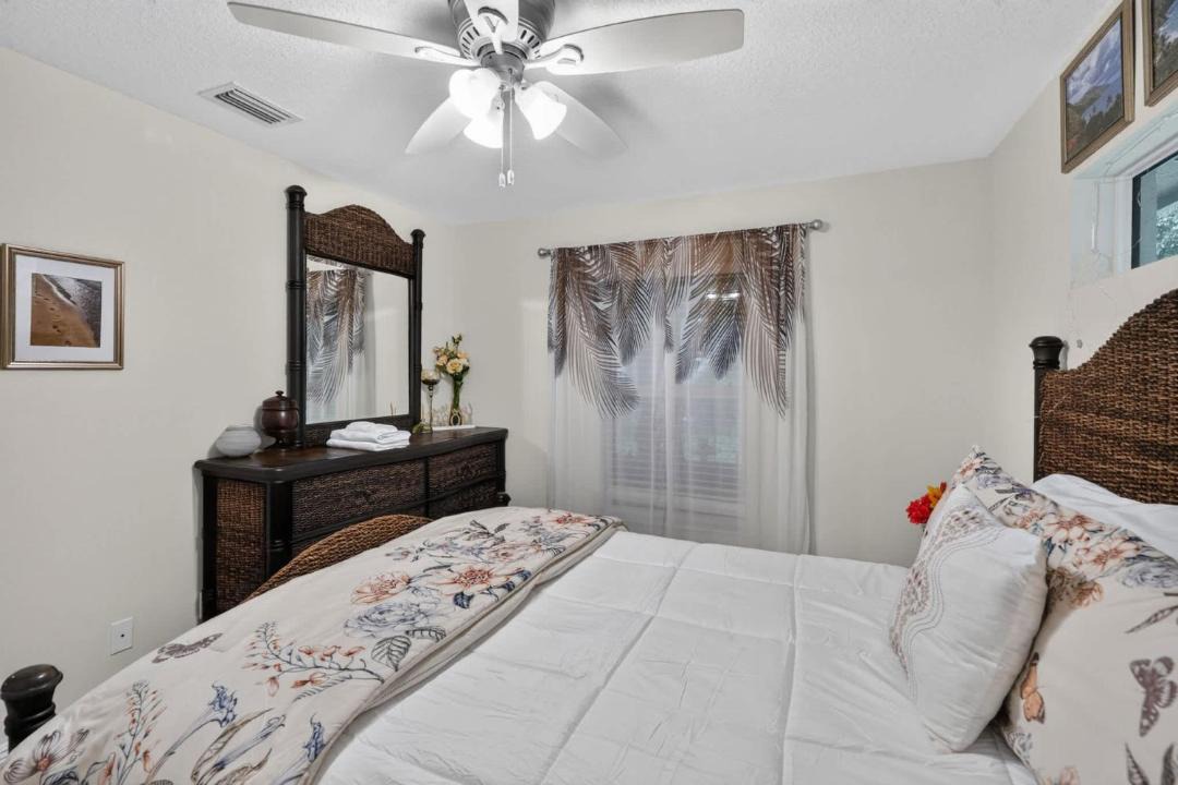 Photo of Bedroom in Jupiter Farms