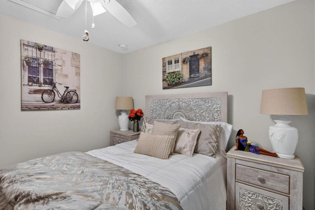 Photo of Bedroom in Jupiter Farms