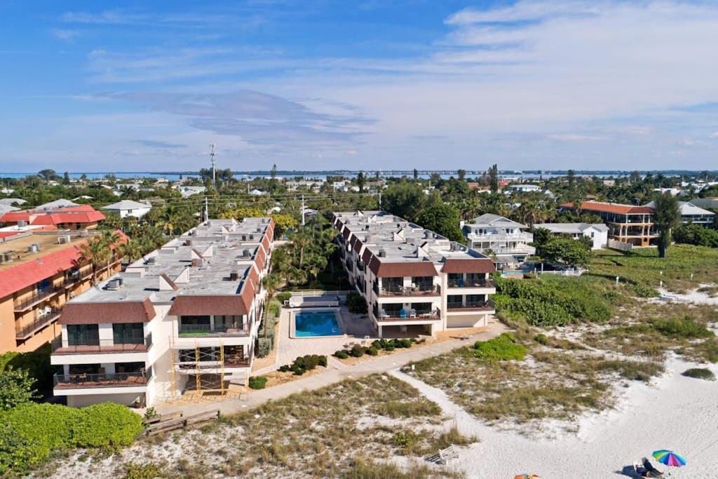 Photo of Others in Holmes Beach