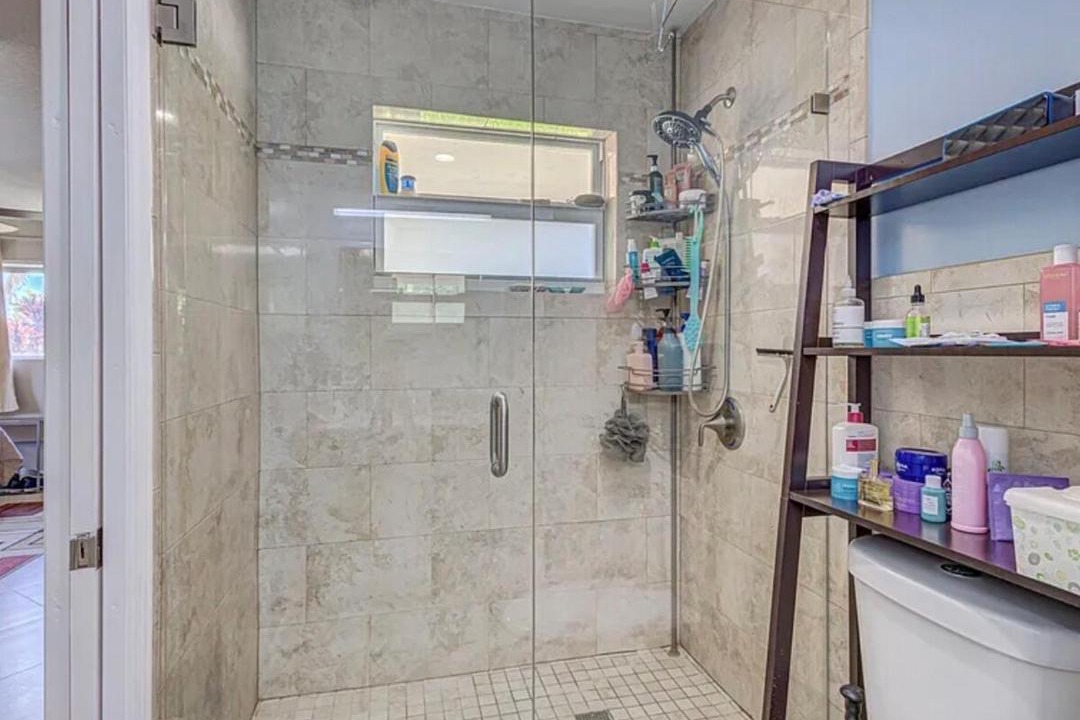 Photo of Bathroom in Lake Park