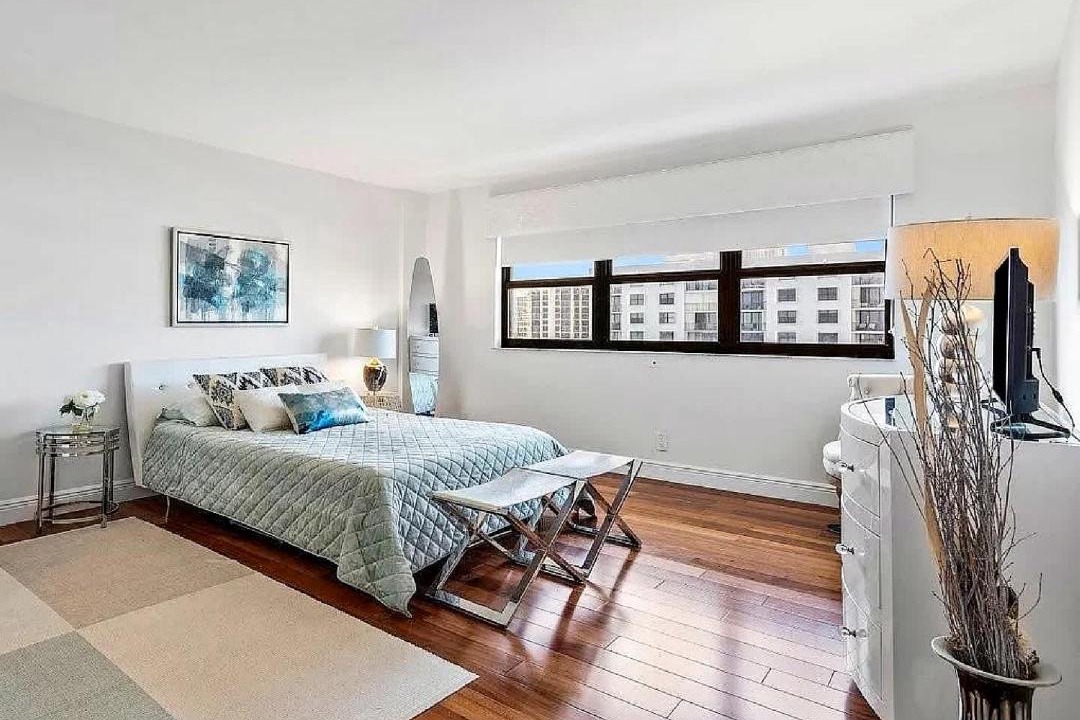 Photo of Bedroom in Highland Beach