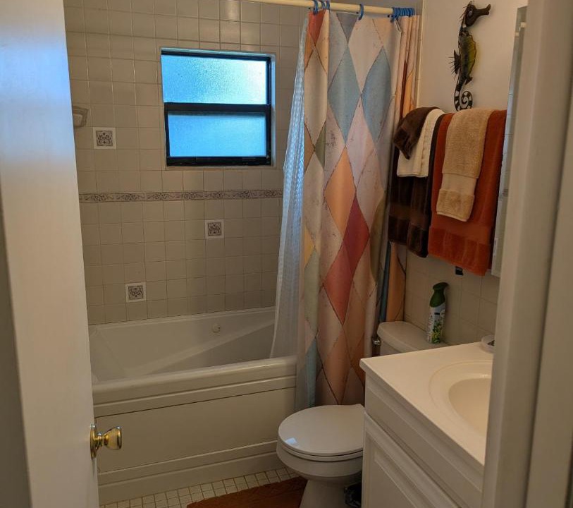 Photo of Bathroom in Jensen Beach