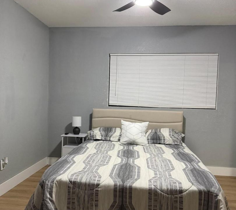 Photo of Bedroom in Town N County Park