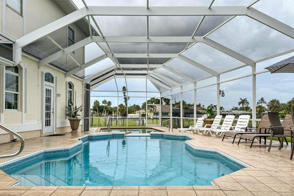 Photo of Patio Balcony in Yacht Club