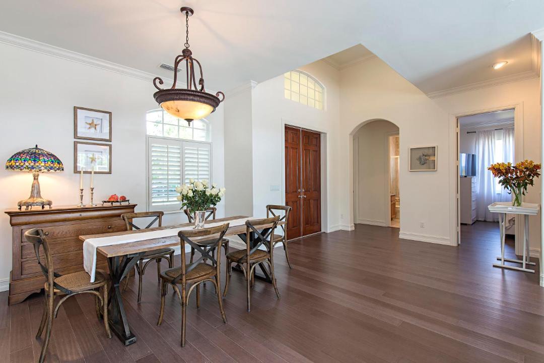 Photo of Livingroom in Lake Park