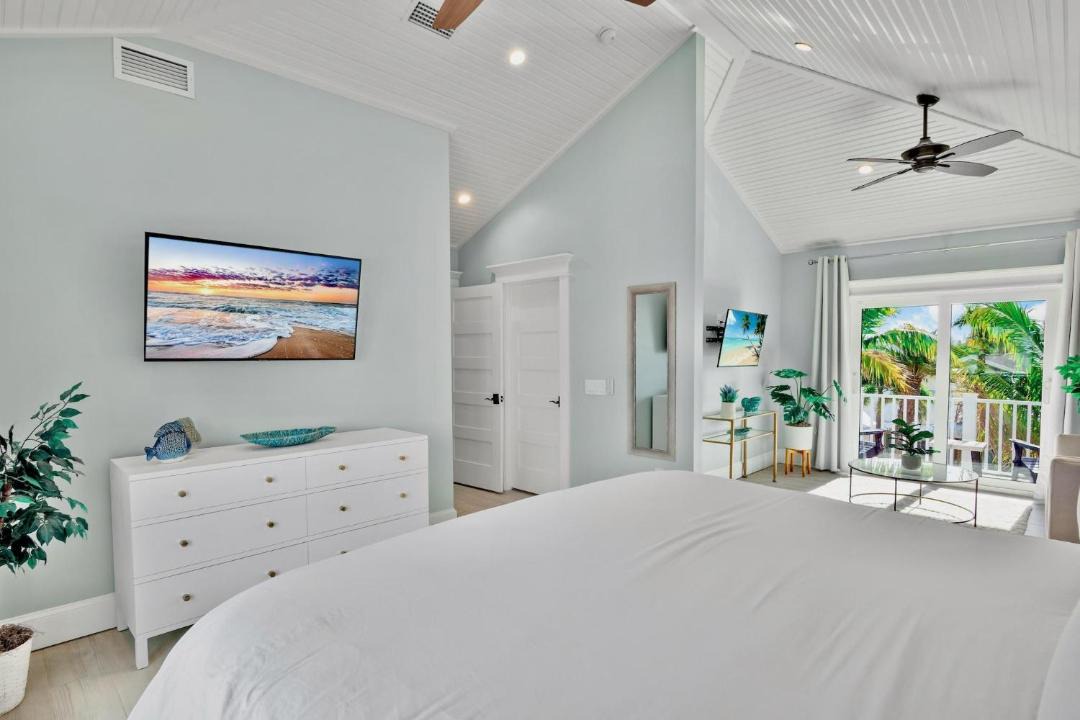 Photo of Bedroom in Holmes Beach