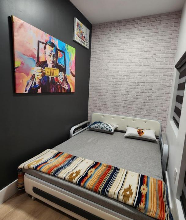 Photo of Bedroom in Miami Gardens
