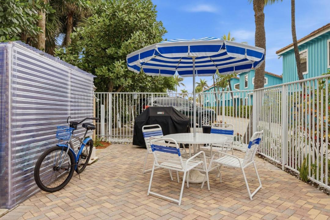 Photo of Others in Palm Beach Shores