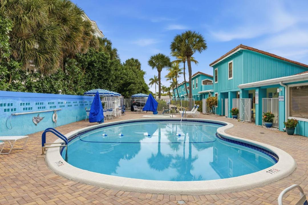 Photo of Others in Palm Beach Shores