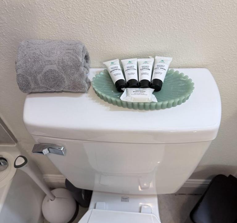 Photo of Bathroom in Temple Crest