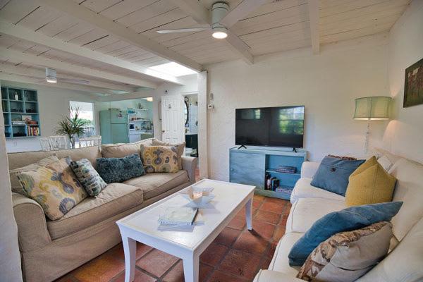 Photo of Livingroom in Englewood