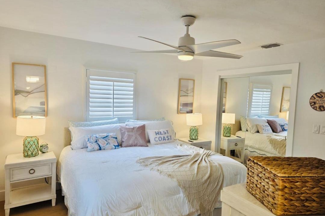 Photo of Bedroom in Central Naples