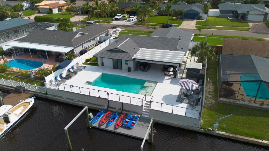 Photo of Others in Tampa Shores