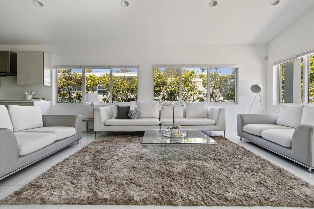 Photo of Livingroom in North Bay Village