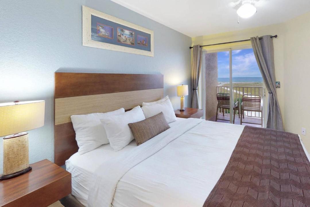 Photo of Bedroom in Treasure Island