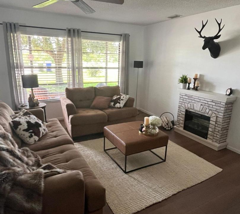 Photo of Livingroom in Highland