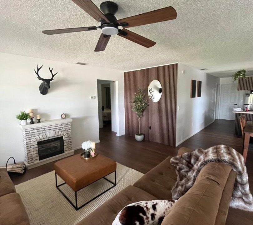 Photo of Livingroom in Highland
