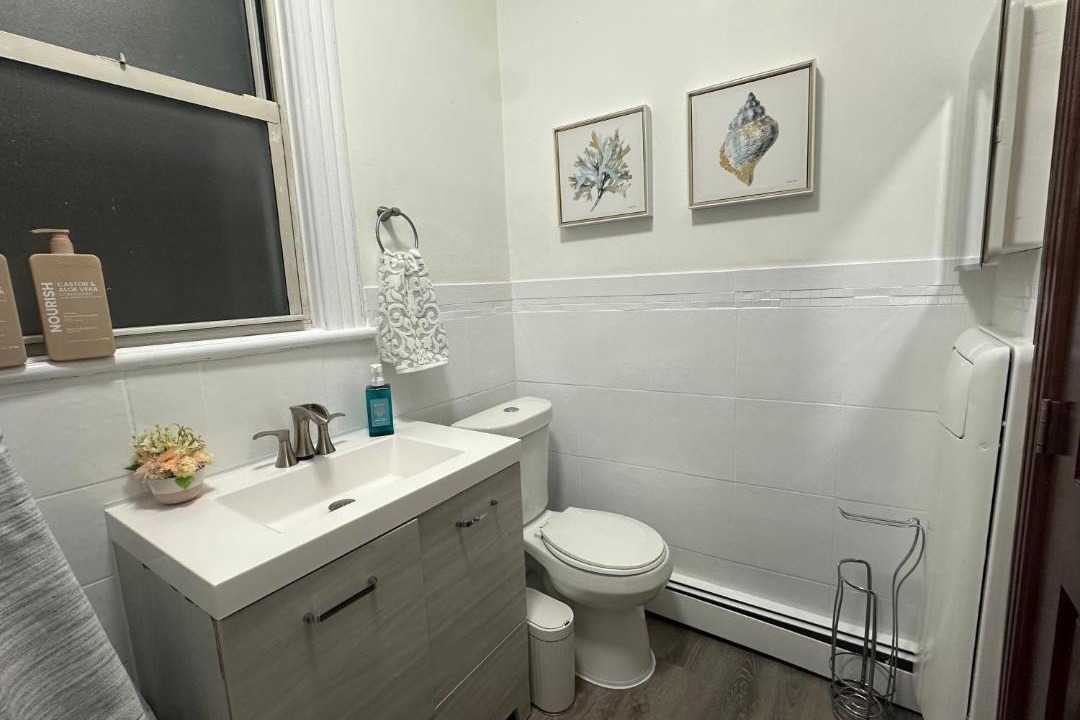 Photo of Bathroom in East Bronx