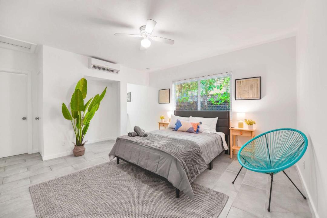 Photo of Bedroom in Northeast Miami