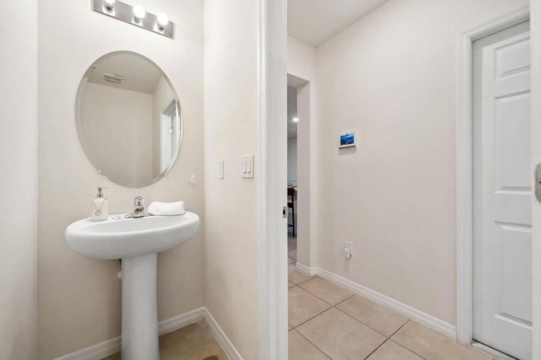Photo of Bathroom in Naples