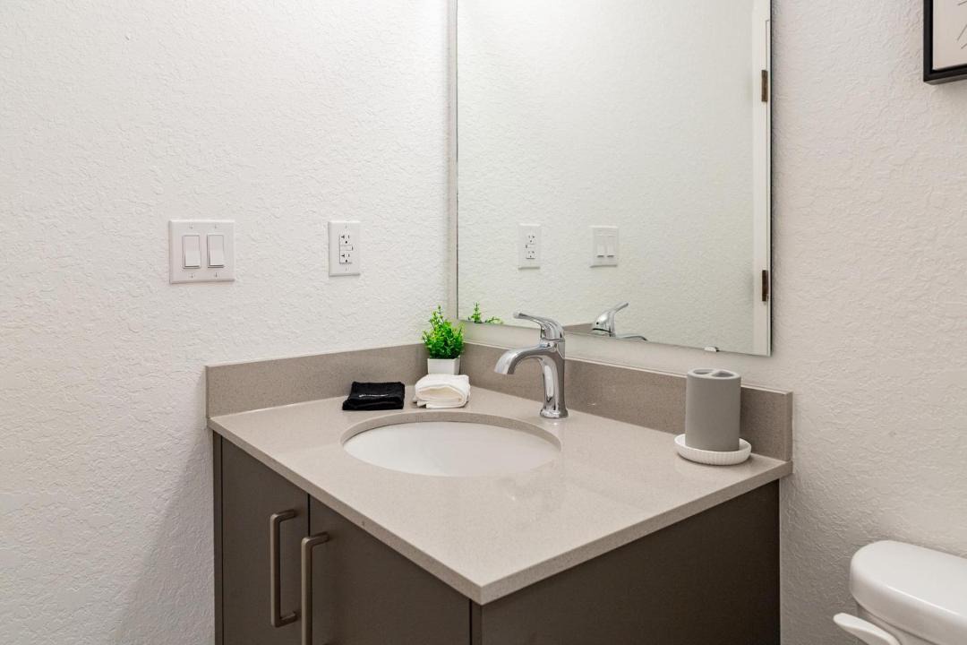 Photo of Bathroom in Golden Gate