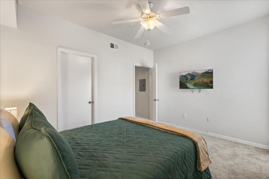 Photo of Bedroom in County Line Coalition
