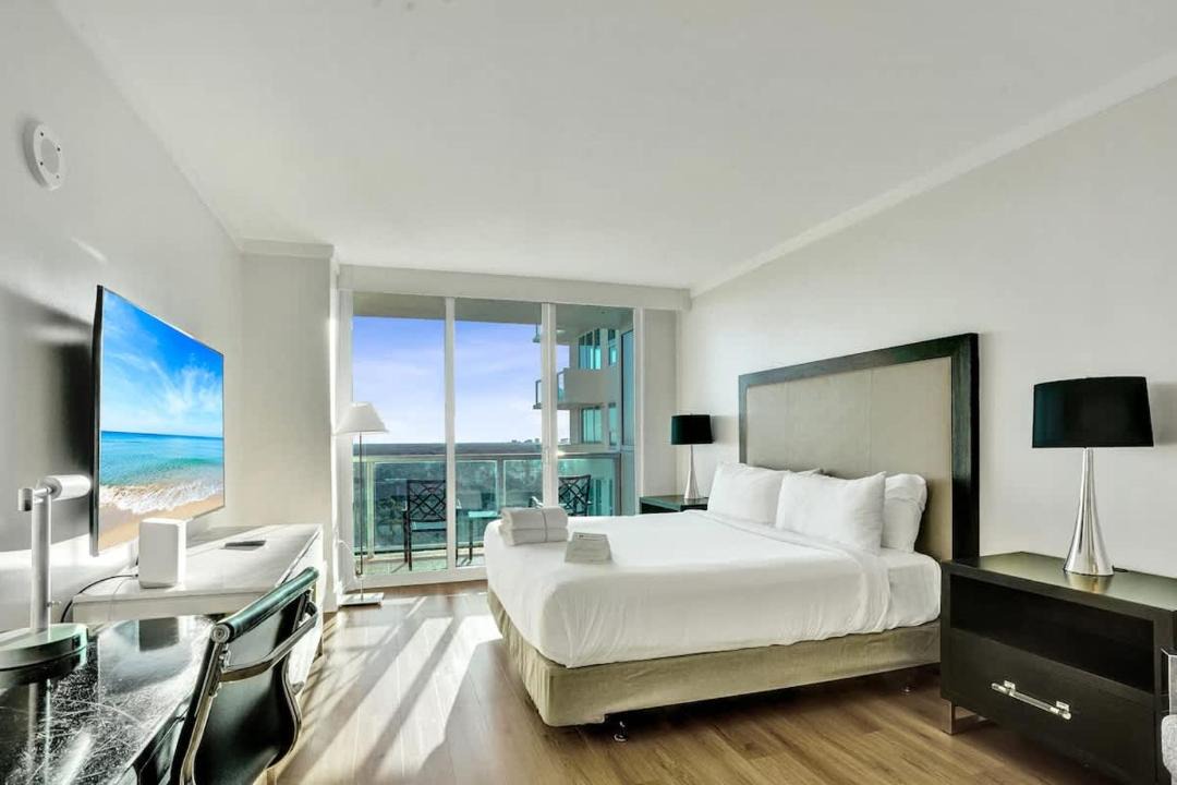 Photo of Bedroom in Coconut Grove
